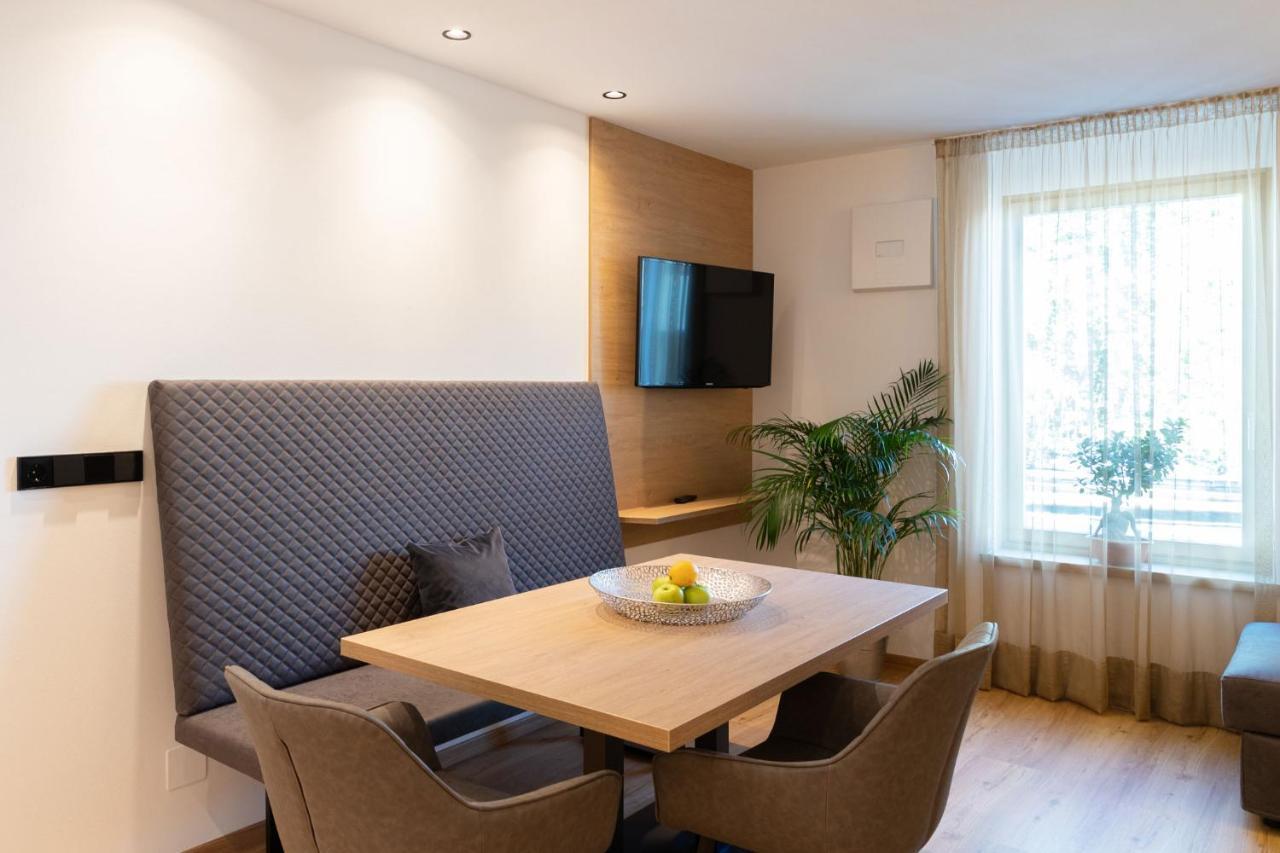 Nice Living Neue- Moderne Apartments Im Herzen Von Brixen - Kostenlose Brixencard - Ideal Fuer Familien, Paare, Geschaeftsreisende Und Allen Urlaubs Hungrigen Exteriör bild